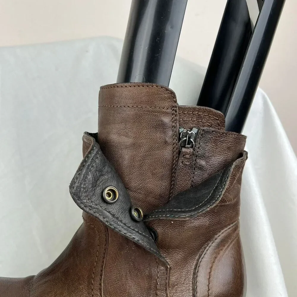 Vera Wang Ozita Moto Flex Leather Ankle Boot Size 7 M
